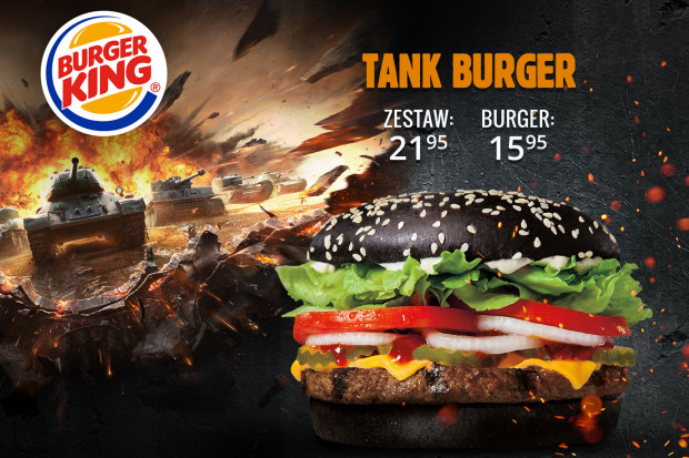fot. materiały prasowe Współpraca Burger Kinga i World of Tanks zaowocowała nowym burgerem w czarnej bułce