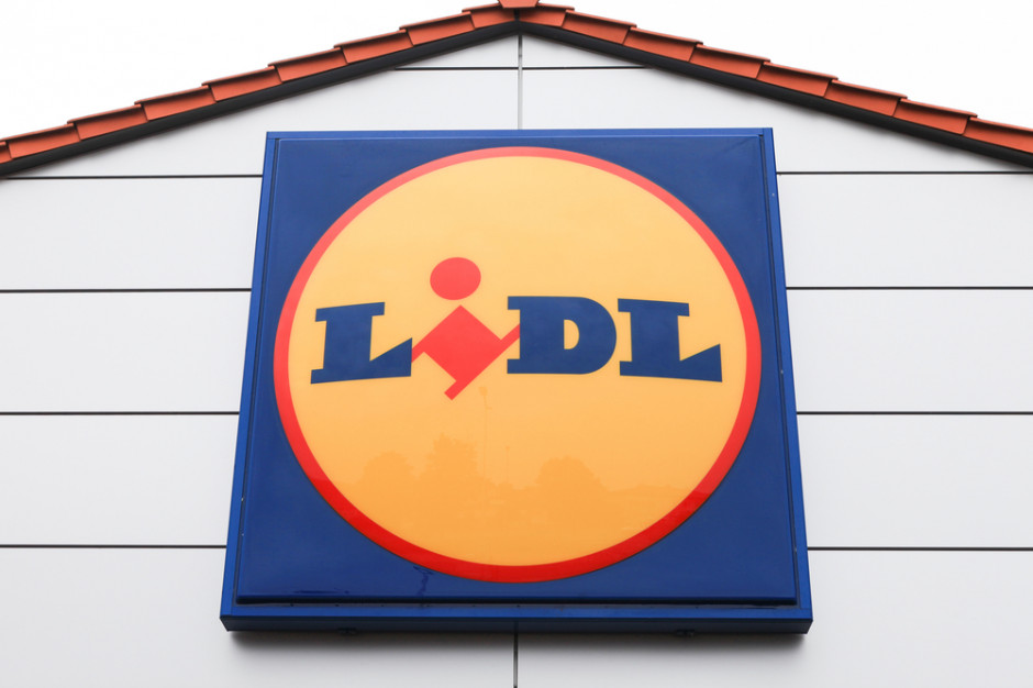 Fot. shutterstock Lidl rozdawał Stikeezy Smerfy, teraz sprzedaje film o Smerfach