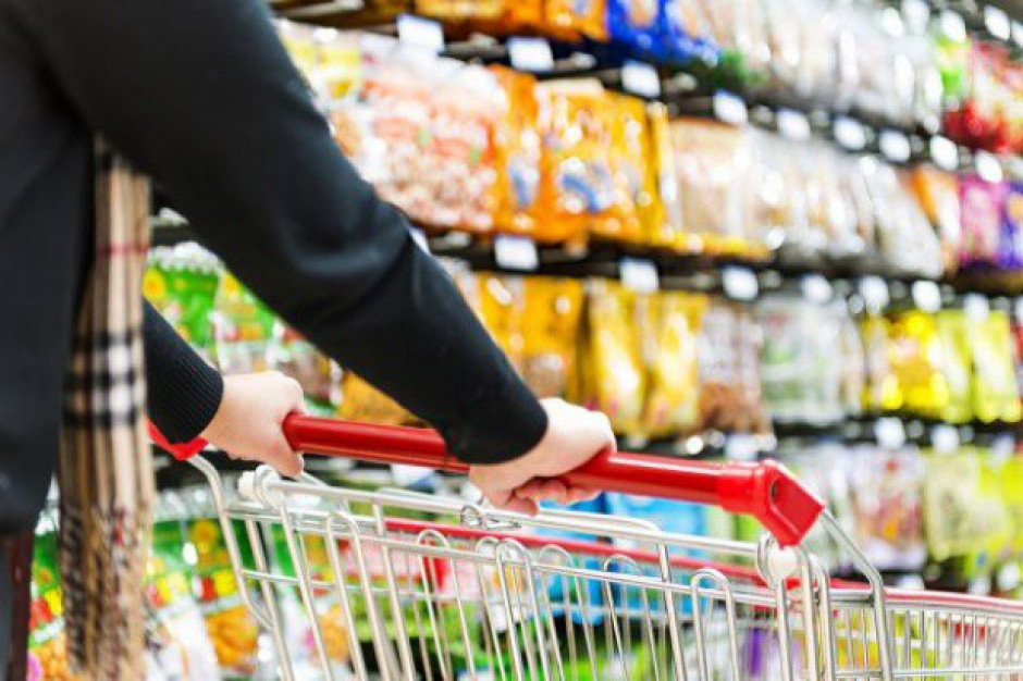 CBOS: Niemal połowa Polaków zwraca uwagę na pochodzenie produktów codziennego użytku