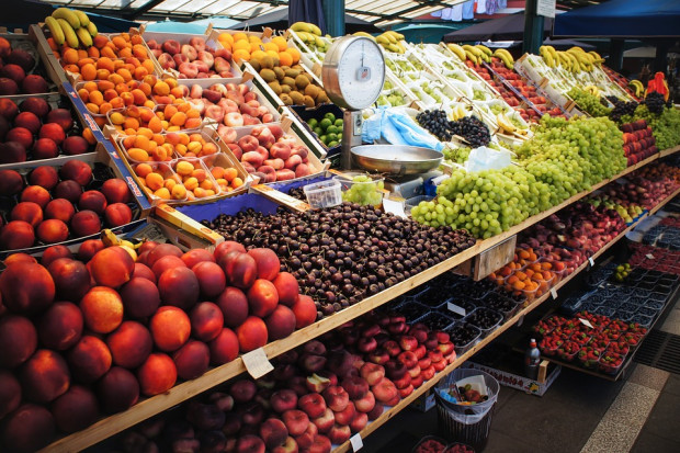Markety naśladują bazary
