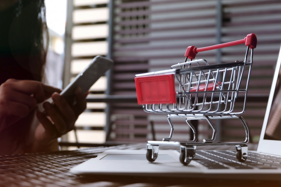 fot. shutterstock C&W: Wartość sprzedaży internetowej wzrośnie do 2021 roku o 94 proc.