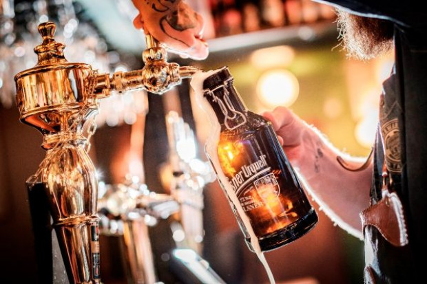 fot. materiały prasowe KP Limitowana edycja butelek Pilsner Urquell w wybranych lokalach