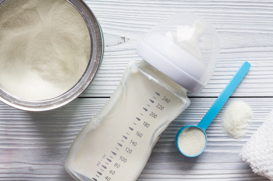 Produkty mleczne Lactalis dla dzieci wycofywane z obawy przed salmonellą