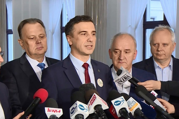 Uczestnicy konferencji prasowej, fot. za YouTube Branża mięsna w Sejmie przeciwko zakazowi uboju rytualnego (wideo)
