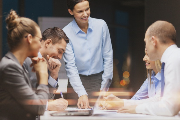 fot. shutterstock Młodsi przedsiębiorcy częściej korzystają z zaawansowanych technologii