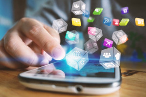 Fot. shutterstock Jaką rolę pełnią social media w sieciach handlowych?