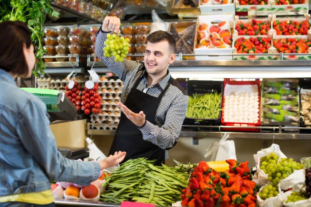 fot. Shutterstock Rok w małym handlu i hurcie – rozwój marek własnych, franczyzy i kłopoty Małpki