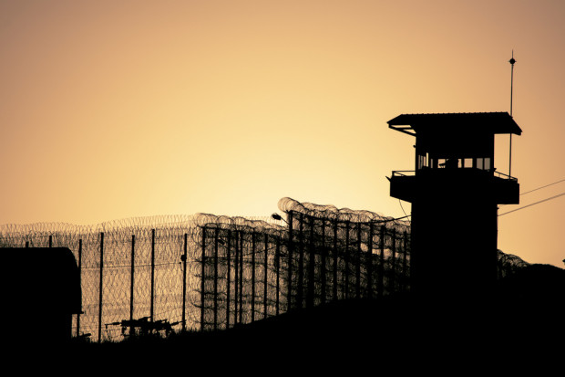 fot. shutterstock Firmy w Polsce coraz chętniej zatrudniają więźniów
