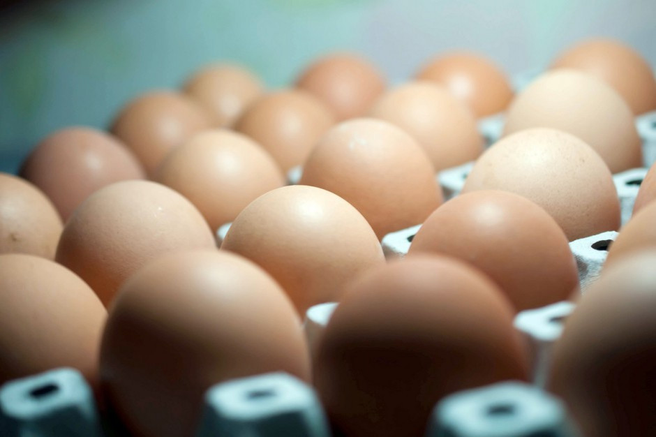 fot. shutterstock Maxima Grupe rezygnuje ze sprzedaży jaj z chowu klatkowego