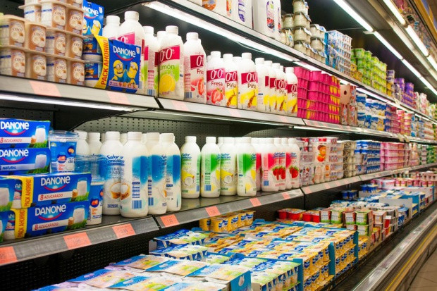 fot. shutterstock.com Badanie: Za co konsumenci cenią jogurty i czym kierują się przy ich wyborze?