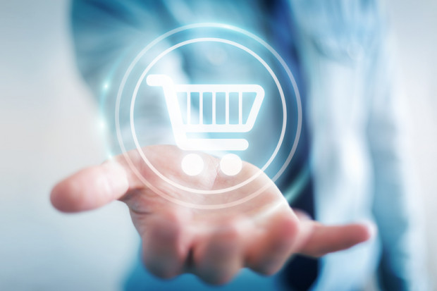 Fot. shutterstock Badanie: E-sklepy coraz mocniej inwestują w swój rozwój