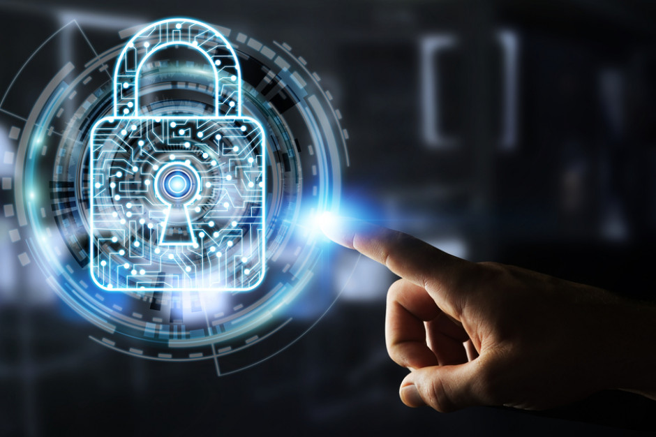 Fot. shutterstock PwC: Tylko 8 proc. polskich przedsiębiorstw odpornych na cyberataki