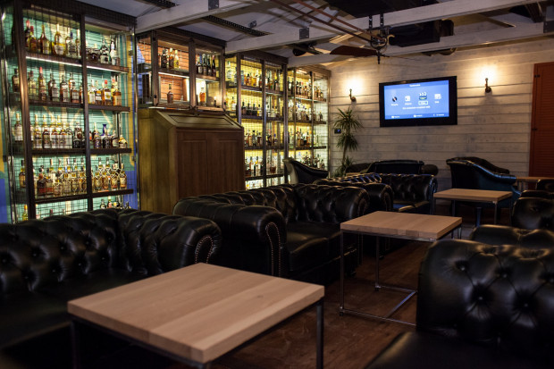Cuban Room, strefa dla miłośników rumu i cygar; fot.: materiały prasowe Coctail Bar Max & Dom Whisky powiększa sieć lokali