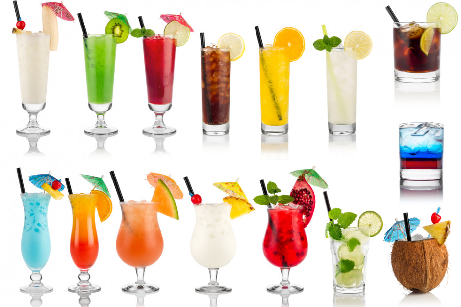 fot. Shutterstock Pernod Ricard zaprzestaje stosowania plastikowych rurek i mieszadełek do koktajli, także w Polsce