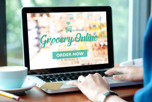 Fot. shutterstock Shoper: E-sklepy spożywcze rozwijają sprzedaż produktów ekologicznych i "domowych"