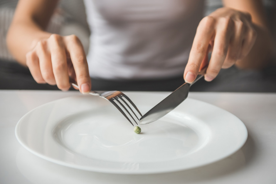 fot. shutterstock Naukowcy: Głód zmniejsza odczuwanie przewlekłego bólu