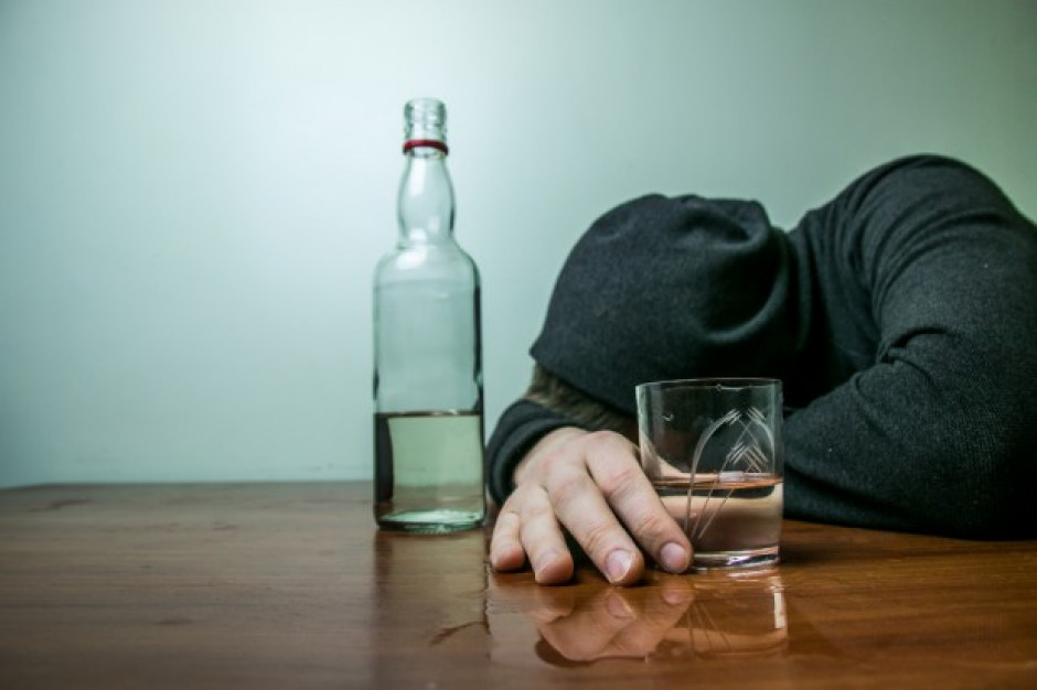 fot. Shutterstock Eksperci: przez nowe regulacje może wzrosnąć popyt na nielegalny alkohol