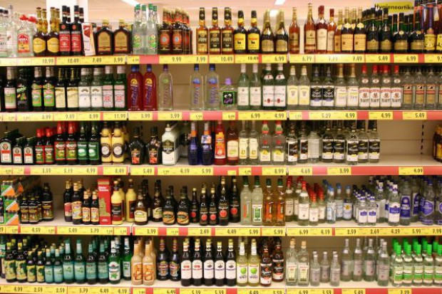 Pierwsze miasta szykują zmiany ws. sprzedaży alkoholu