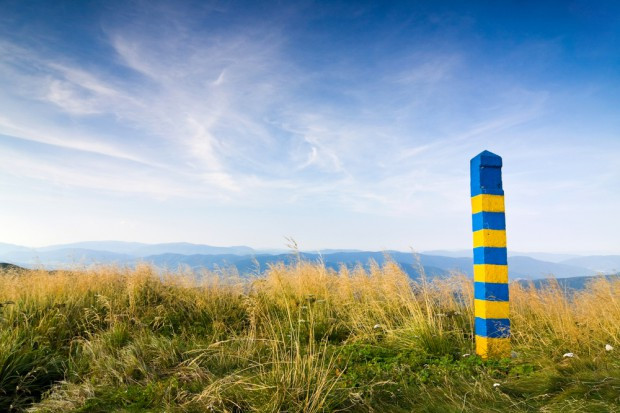 fot. shutterstock Pracodawcy coraz częściej chcą zatrudniać Ukraińców na dłużej