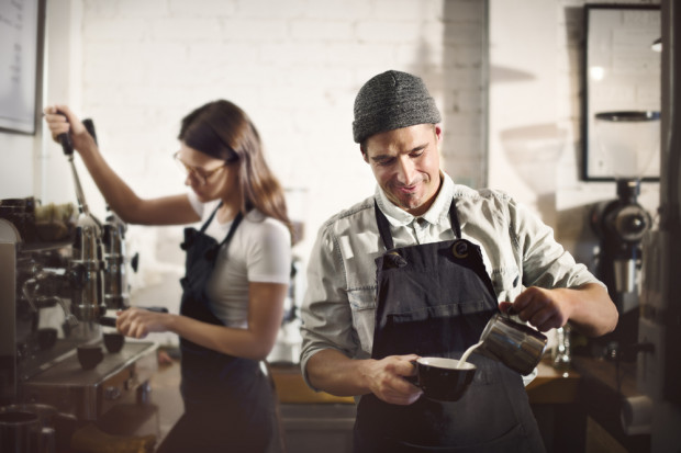 Fot. shutterstock Ekspert: Łatwiej o pracę, wynagrodzenia dalej będą rosły