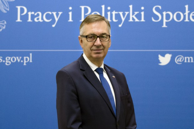 Stanisław Szwed, wiceszef MRPiPS, fot. mrpips.gov.pl Wiceminister pracy: Nie chcemy rozwiązań, które wyprowadzą ludzi na ulice