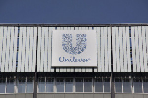 fot. Shutterstock Procter&Gamble zwiększył w I kw. wydatki na reklamę TV w Polsce, a Unilever ograniczył