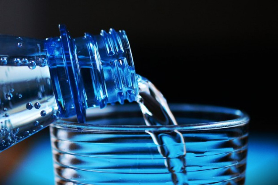 Cisowianka: 3 trendy wpływające na rozwój rynku wód butelkowanych