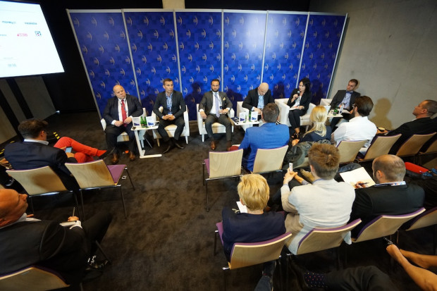 Uczestnicy sesji "Trzecia dekada budowy polskiego biznesu spożywczego – sukcesy i wyzwania" na EEC 2018, fot. PTWP EEC 2018: Trzecia dekada budowy polskiego biznesu spożywczego – sukcesy i wyzwania (relacja)