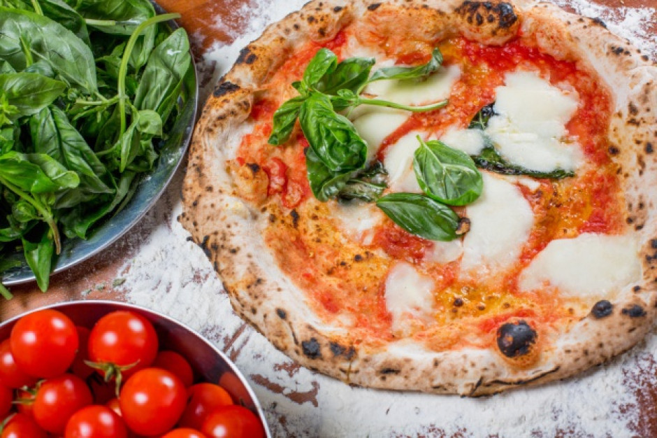 fot. shutterstock Polacy najchętniej zamawiają on-line pizzę wraz z napojem