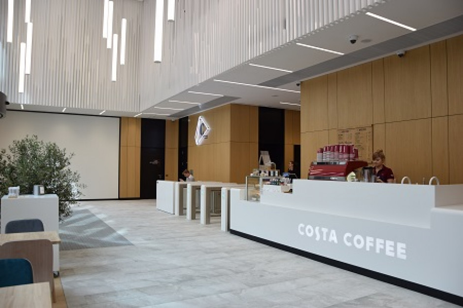 fot. mat. pras. Costa Coffe otwiera lokal w biurowcu Spark na warszawskiej Woli