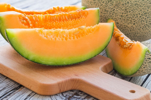 fot. shutterstock Zatrucia salmonellą po zjedzeniu melonów w USA