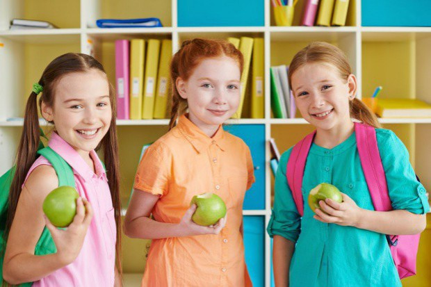 Fot. Shutterstock Program dla szkół - 1,8 mln uczniów poznawało zdrowe nawyki żywieniowe