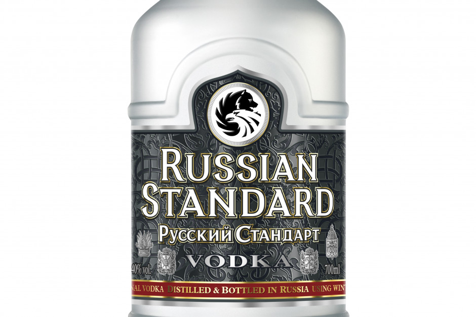 Russian standard. Водка русский стандарт, 3 л. Водка русский стандарт в Англии. Vodka Original Russian Standard 38%. Водка с английским названием.