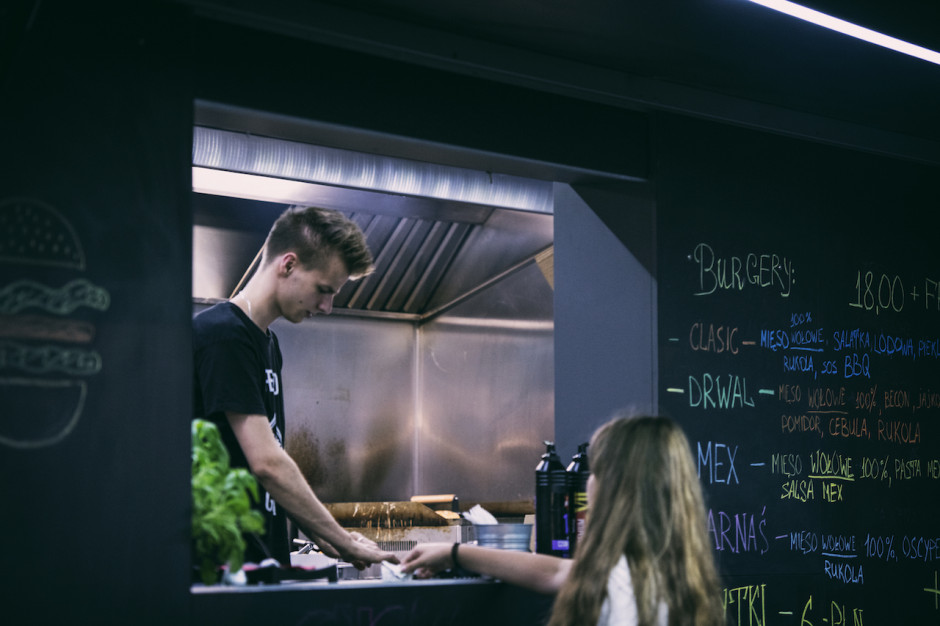 GASTRO FAJER Zdjęcie numer 18 - galeria: Gastro Fajer: Czym wyróżnia się street food na Śląsku? (relacja foto + wideo)