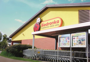 Fot. shutterstock Biedronka: W modelu partnerskim działa nieco ponad 60 sklepów