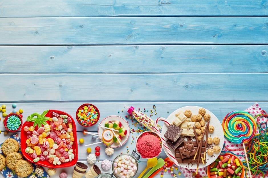 fot. shutterstock Polacy kochają przekąski! Na słodycze wydajemy 11,3 mld zł a na słone przyjemności 3,7 mld zł rocznie