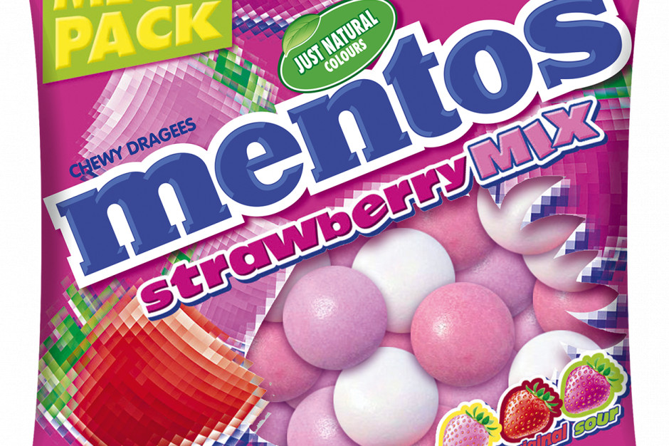 fot. materiały prasowe Mentos Strawberry Mix z trzema odmianami smaku truskawki nowością w ofercie Perfetti Van Melle