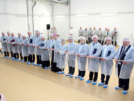 fot. materiały prasowe Minister Emilewicz na oficjalnym poświęceniu Fabryki Proszków Mlecznych Mlekovity (galeria)