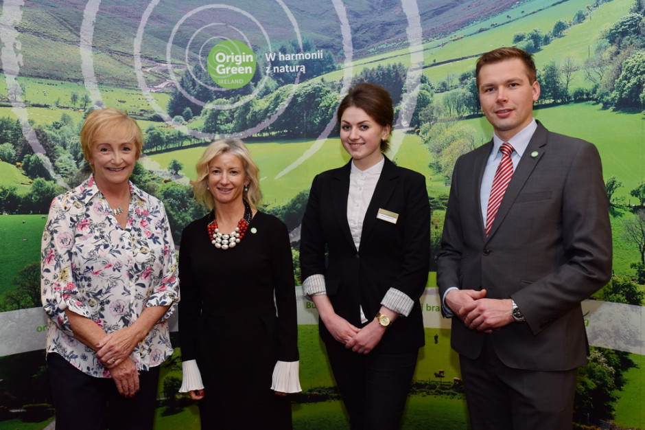 Od lewej: Denise Murphy, sector Manager z Dublina oraz Zespół Bord Bia w Warszawie: Judith Clinton, Aliusha Hinevich, Marek Pisarczyk fot. Bord Bia Irlandzki sektor alkoholi zawitał do Polski, by rozwijać stosunki handlowe (zdjęcia)