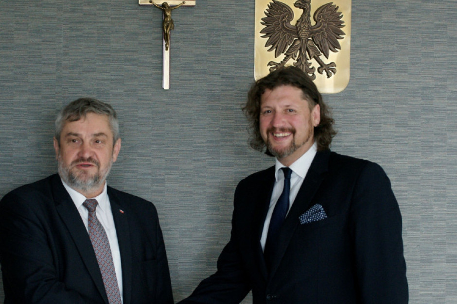 Piotr Serafin (z prawej), dyrektor KOWR, fot. mrirw KOWR pracuje nad uruchomieniem platformy żywnościowej