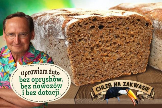 Fot. za Facebook Wojciech Cejrowski sprzedaje chleby z własnego żyta