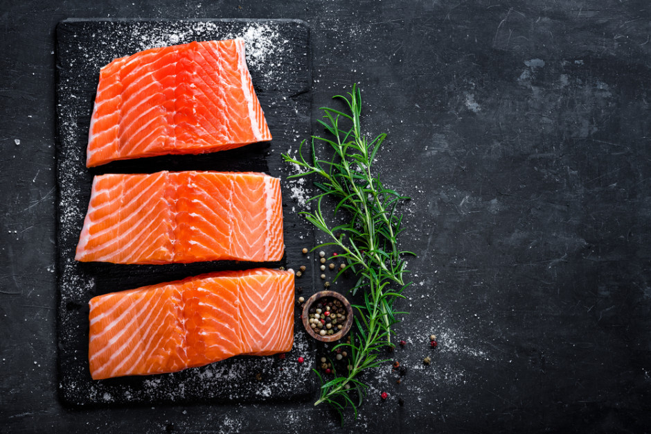 fot. shutterstock EFSA: Nie wiadomo czy bakteria, która zabiła cztery osoby pochodziła z łososi z polskiej fabryki