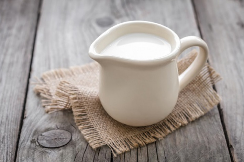 BGŻ BNP Paribas: Światowe ceny produktów mleczarskich o 15 proc. niższe od notowanych przed rokiem