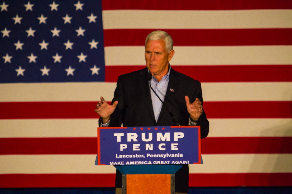 Mike Pence, fot. shutterstock Wiceprezydent USA: Możemy wprowadzić kolejne cła na chińskie towary