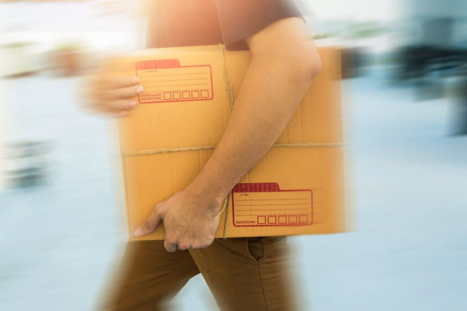 fot. shutterstock.com Usługi kurierskie zadomowią się w sieciach handlowych?