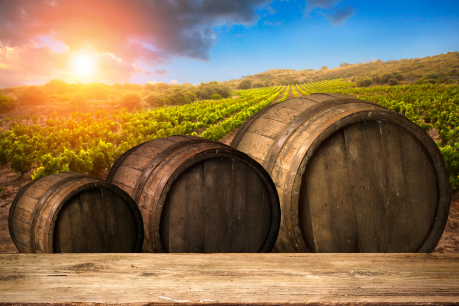 fot. Shutterstock Wino luzem nie takie straszne. Butelkowanie w Polsce szansą dla klienta
