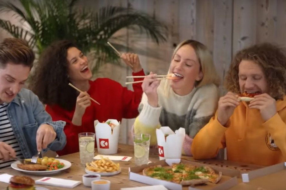 fot. kadr z reklamy „GIF me food” - nowa kampania wizerunkowa PizzaPortal.pl