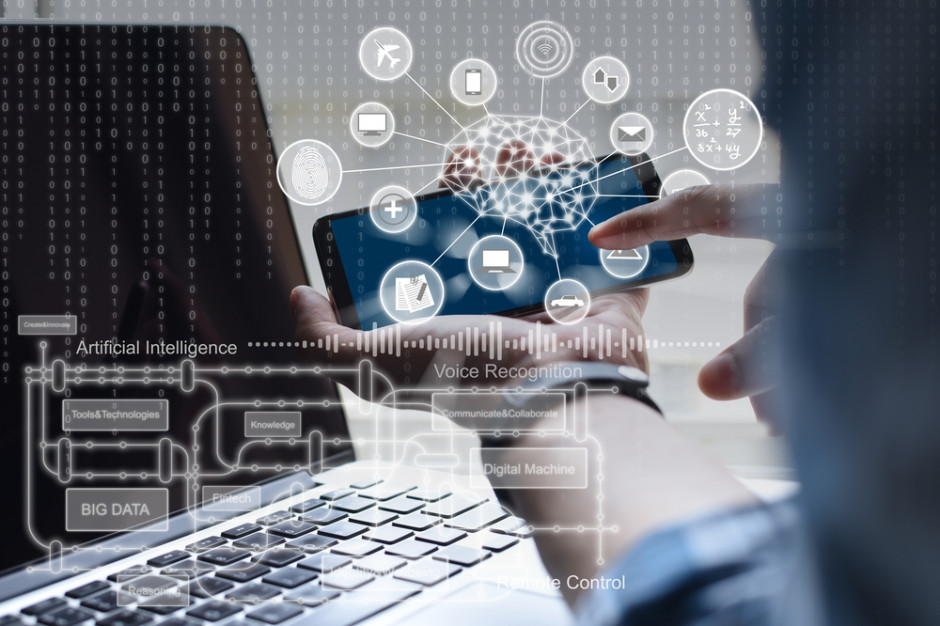Fot. shutterstock Sztuczna inteligencja napędza przedświąteczną sprzedaż w e-sklepach