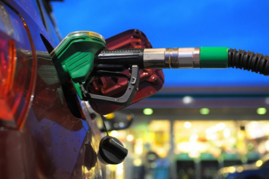 Analitycy spodziewają się w przyszłym tygodniu spadków cen paliw