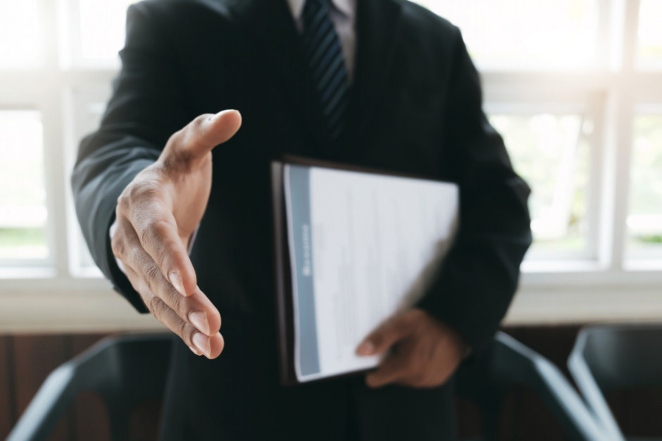 fot. Shutterstock Firmy biją się o wszystkich pracowników, ale nie o ekonomistów